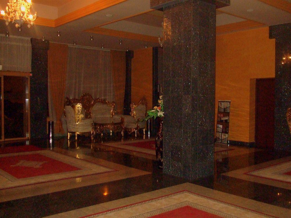 Hotel Ambassador Бая-Маре Екстер'єр фото